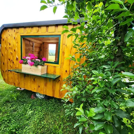 Unique Wooden House In Nature シャレー Lukovica pri Domžalah
